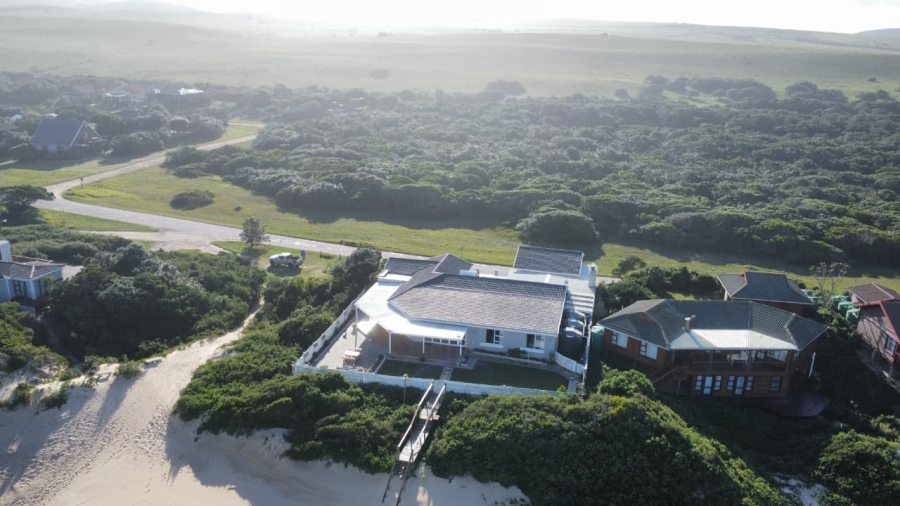 3 Bedroom Property for Sale in Cannon Rocks Eastern Cape